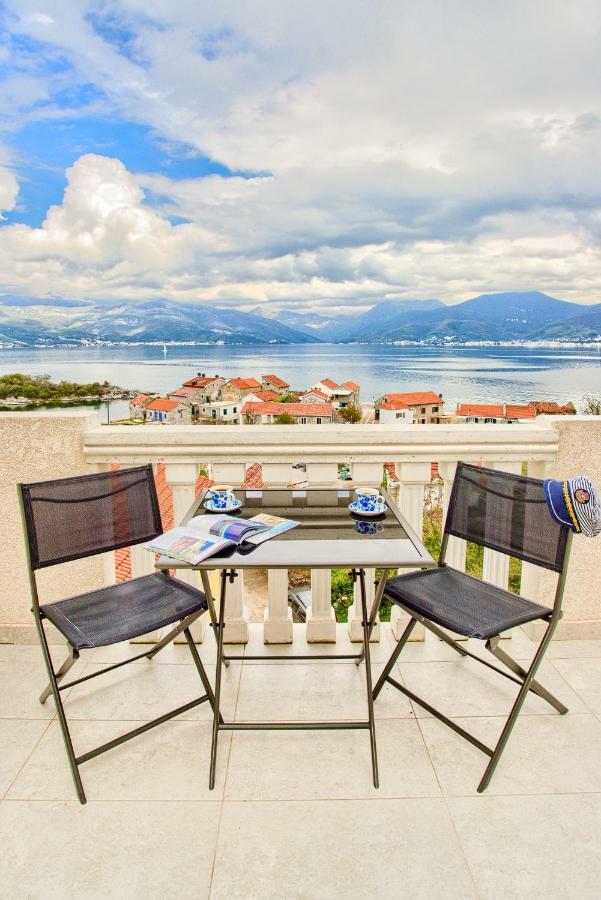 Apartments Porto Bjelila Tivat Exterior photo