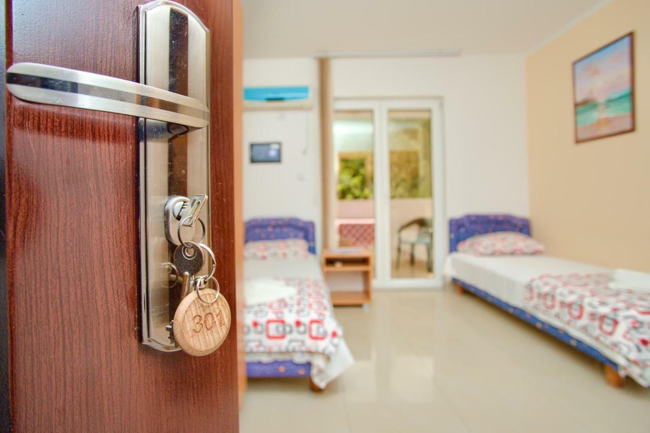 Apartments Porto Bjelila Tivat Exterior photo